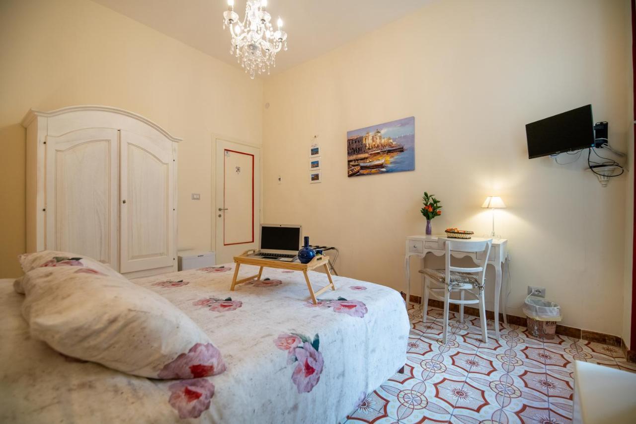 Terre Dipinte Bed and Breakfast Salerno Exteriör bild