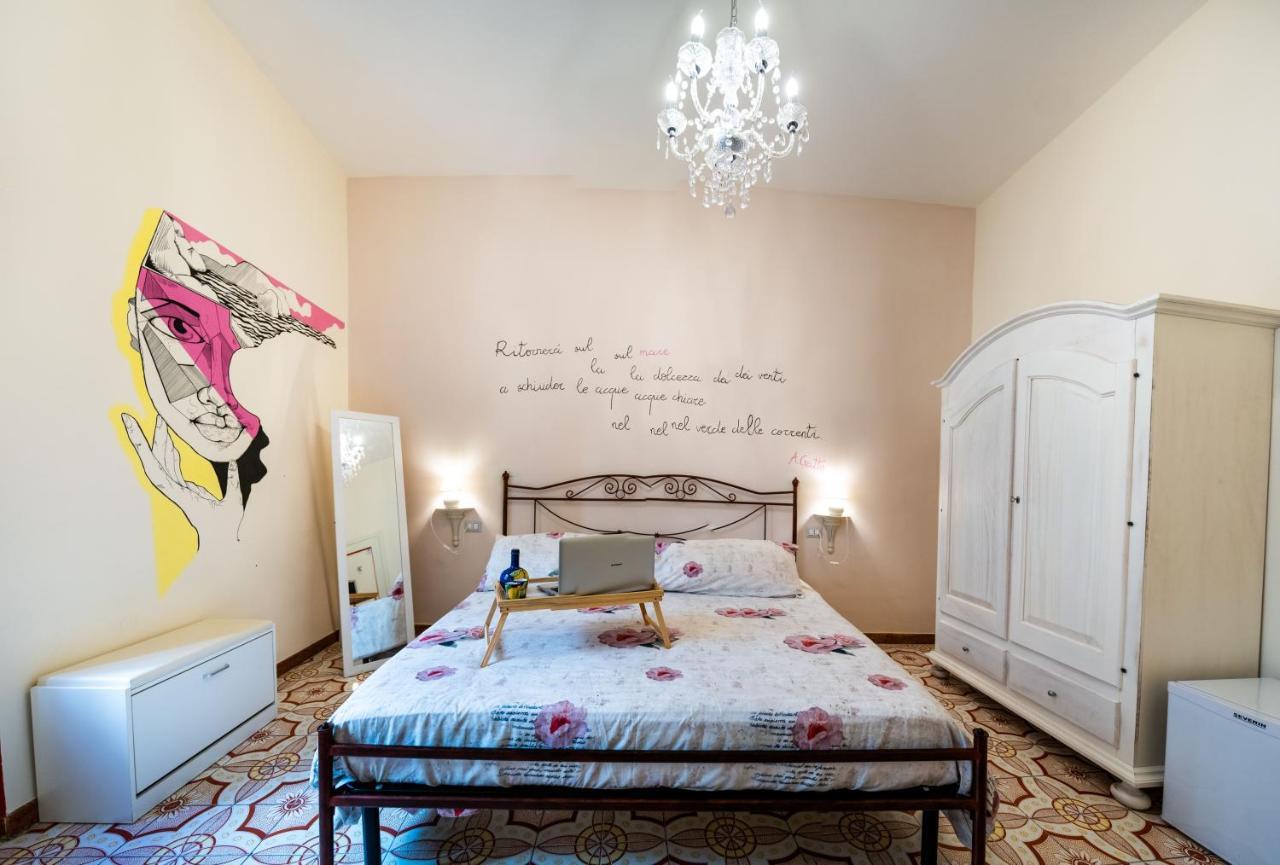 Terre Dipinte Bed and Breakfast Salerno Exteriör bild