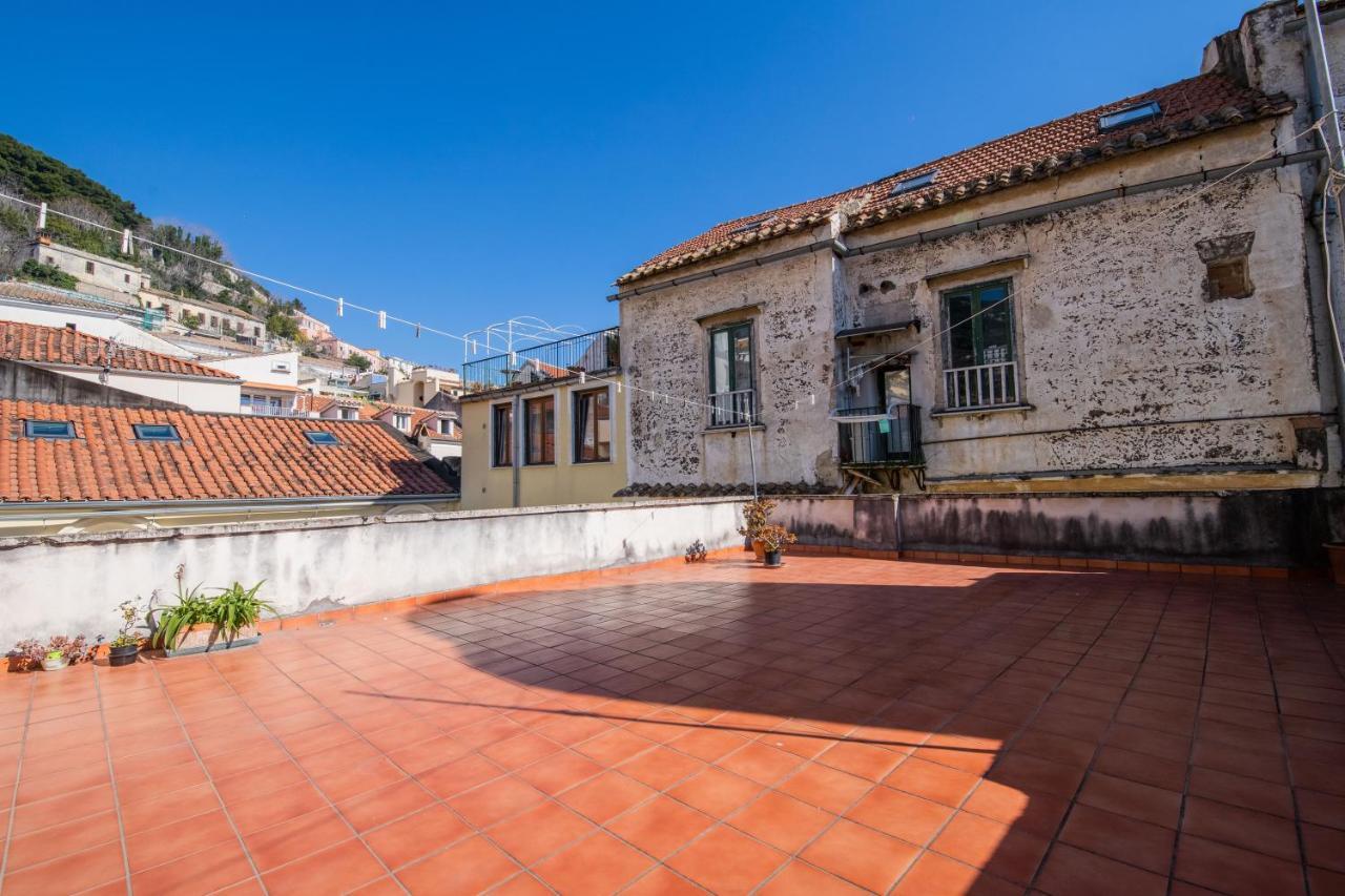 Terre Dipinte Bed and Breakfast Salerno Exteriör bild