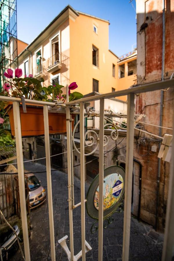 Terre Dipinte Bed and Breakfast Salerno Exteriör bild